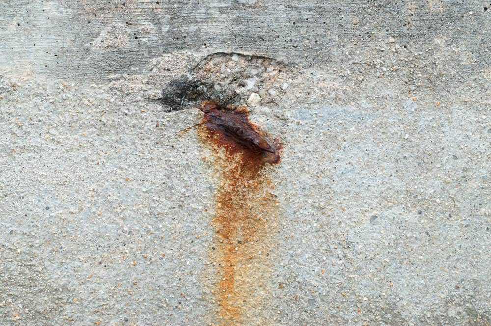 Remove Rust From Concrete Using Wd 40, How To Get Rust Stains Off Concrete Patio